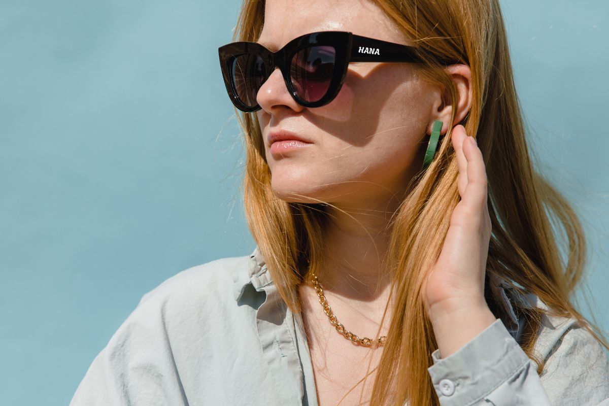 4 Reasons To Wear Sunglasses