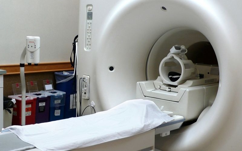 Comparing Ultrasound and MRI for Diagnostic Accuracy